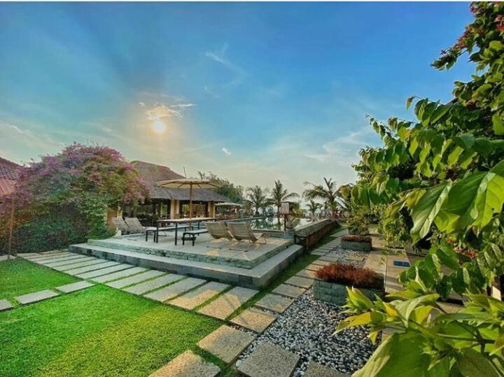 Jepara Marina Beach Bungalows Dış mekan fotoğraf